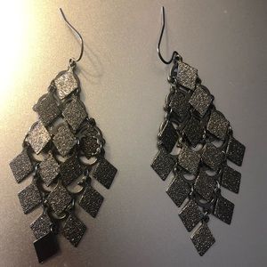 Chandelier earrings